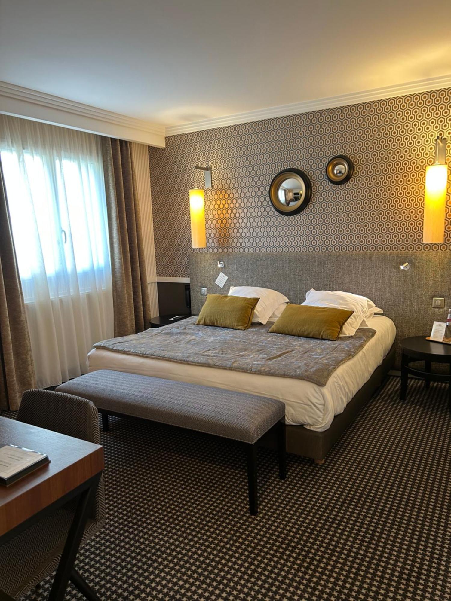 Hotel Jardin Le Pasteur Châlons-en-Champagne Eksteriør bilde
